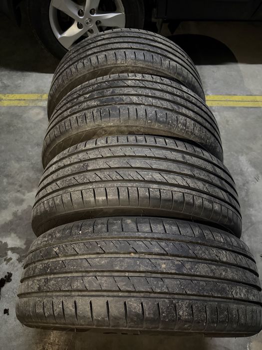 Продам шины летные R17