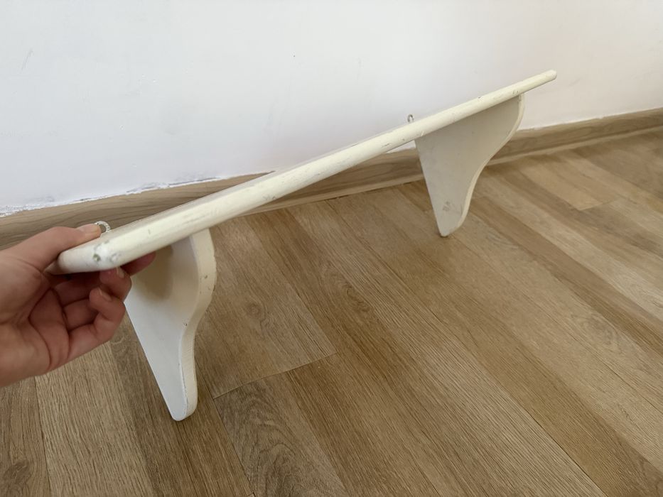 Продам две деревянные полки