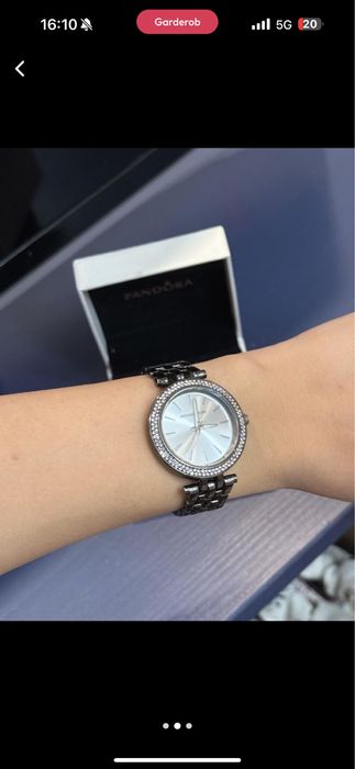 Продам часы оригинал Майкл Корс