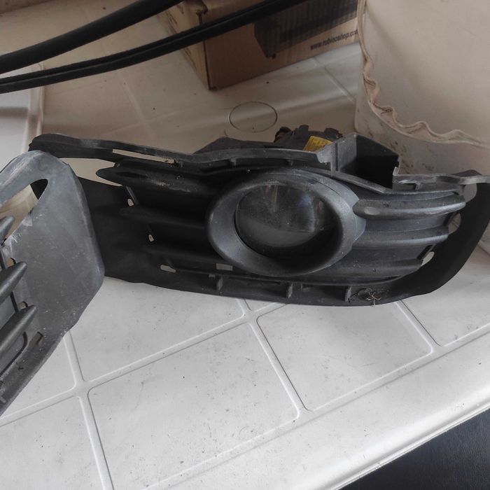 Халогени и декоративни пластмаси за W204