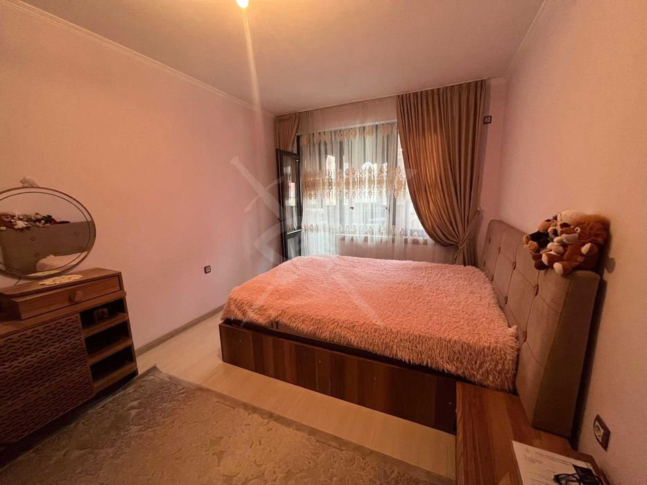 Продава се Тристаен апартамент в Пловдив, Остромила - 120 кв.м за 1500 €/кв.м - Снимка #3