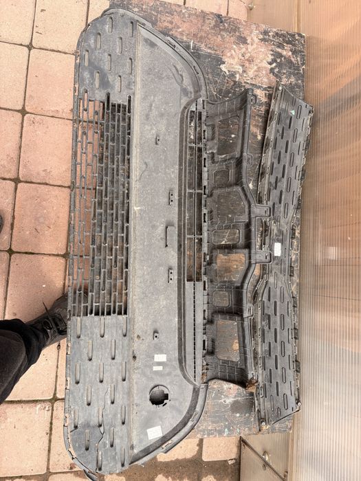 Решетки переднего бампера Kia Picanto