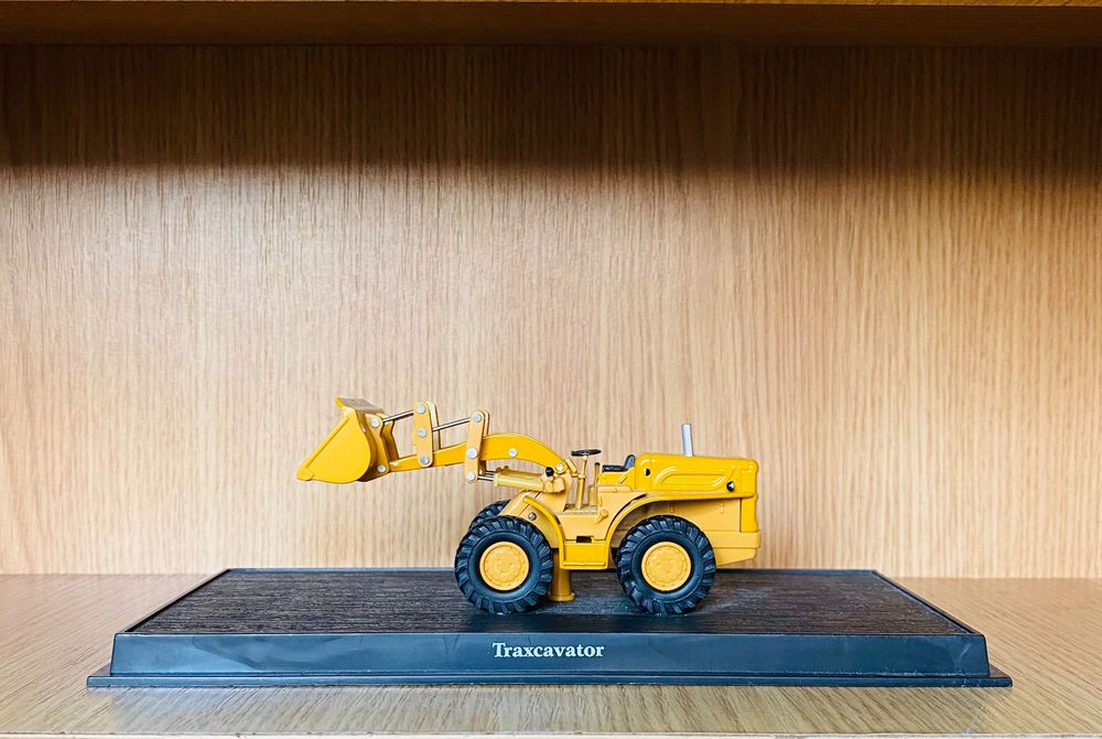 Machetă (hidraulic) Excavator/Buldozer, etc. (CAT)- PRODUS NOU