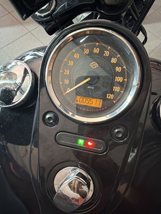 Harley Davidson Dyna Street Bob 2013