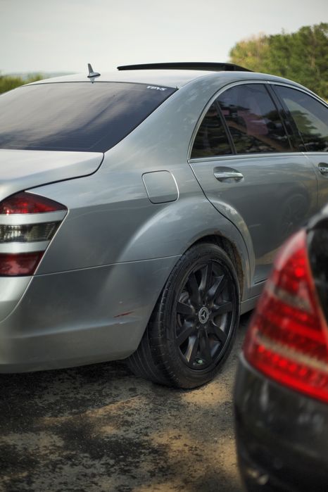 Jante cu anvelope Mercedes 245 45 R18 tragger jur punte bloc valve far