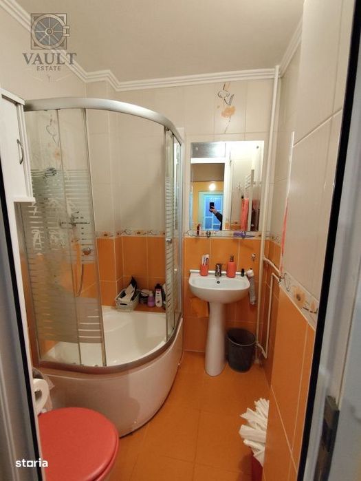 Apartament 4 camere -Soseaua Oltenitei-Metrou Aparatori Patriei-2 bai