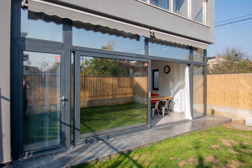 Продава се Къща в София, Витоша - 208 кв.м за 2741 €/кв.м - Снимка #1