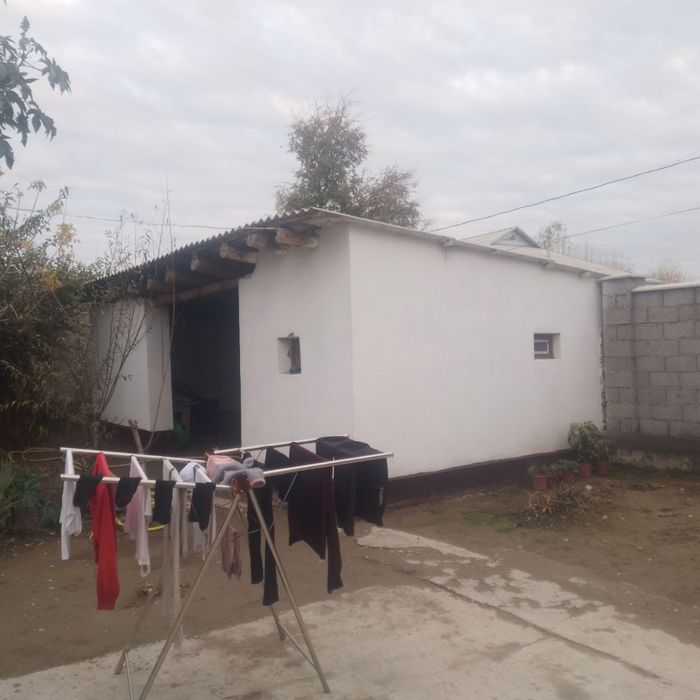 Уй сотилади хамма шаройитлари бор 5 хонали 40 сотих