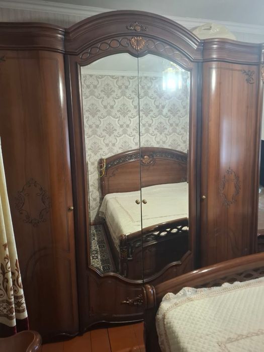 Спальный гарнитур