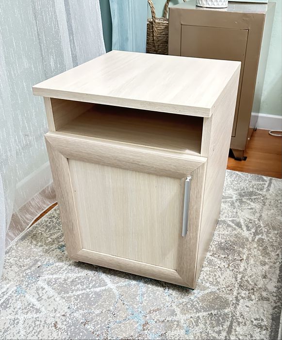 Прикроватная тумба