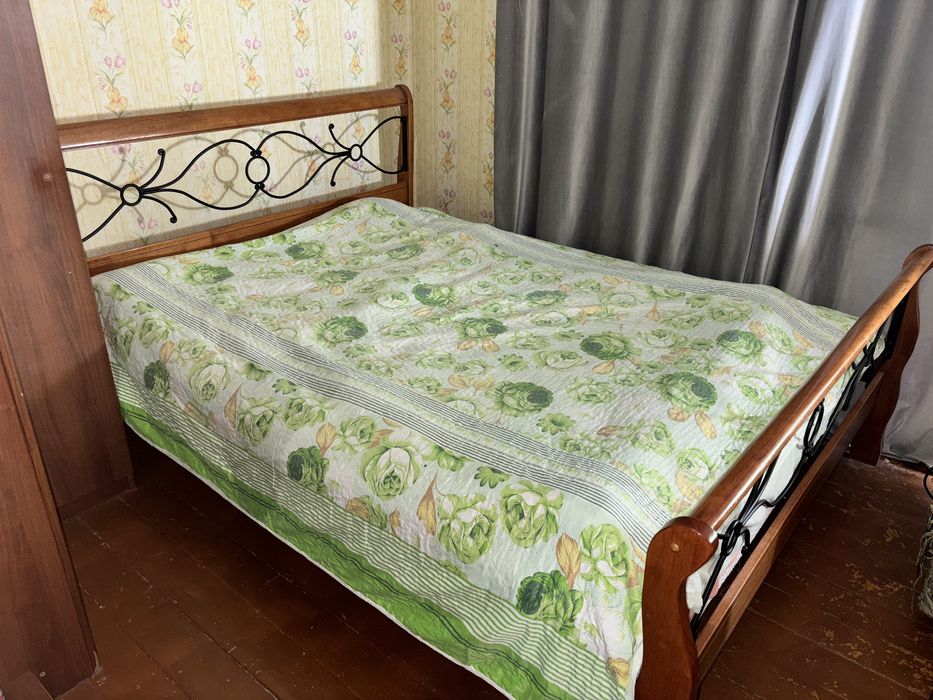 Кровать двуспальная 160х200 с матрасом – 45 000 тг  ВСЁ ВМЕСТЕ! срочно