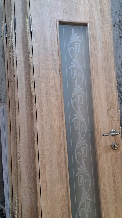 Продам межкомнатные двери