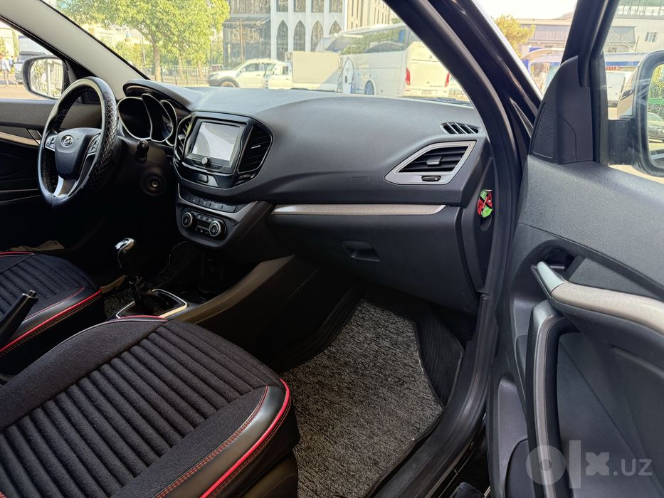 Lada Vesta 1.8L MT 2019 год