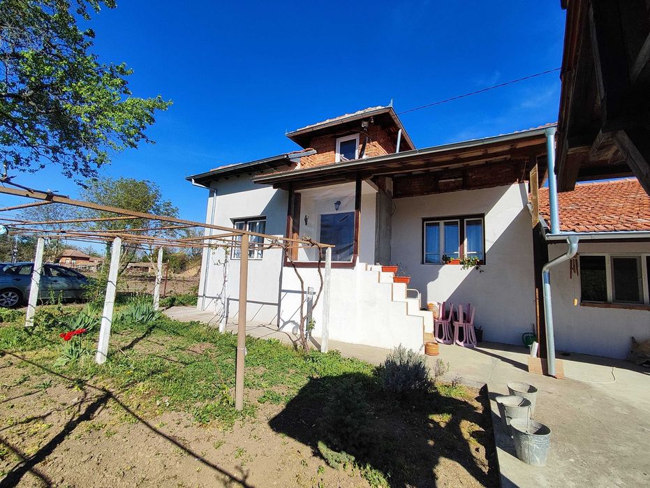 Продава се Къща в с. Русаля, Област Велико Търново - 100 кв.м за 1071 €/кв.м - Снимка #3