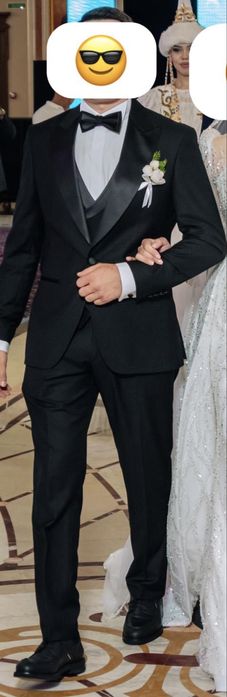 Продам смокинг свадебный