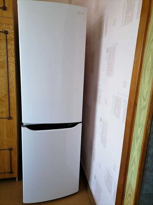Холодильник LG отличное состояние