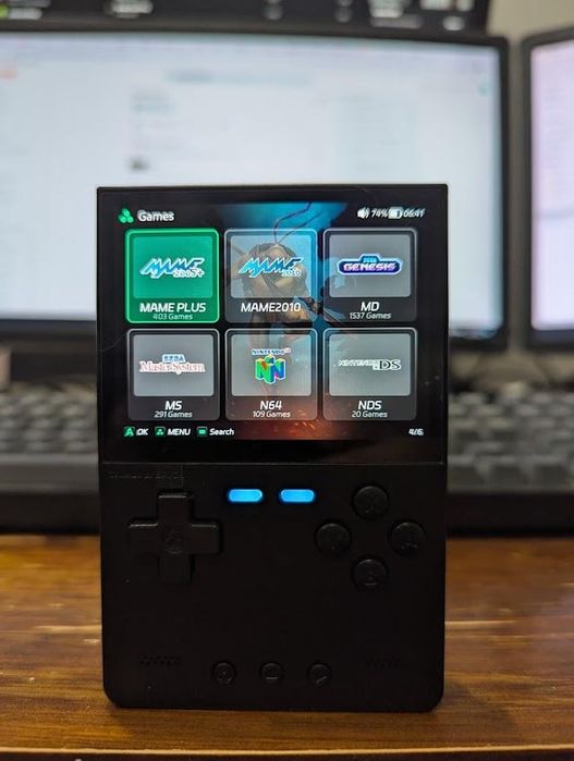 Игровая портативка Trimui Brick