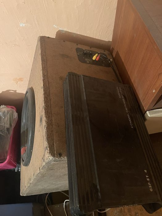 Сабуфер с двумя усилителями