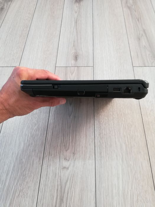 Vand Laptop i3 Fujitsu Siemens