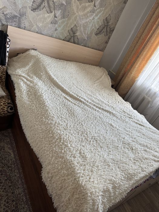 Продам спальний гарнитур