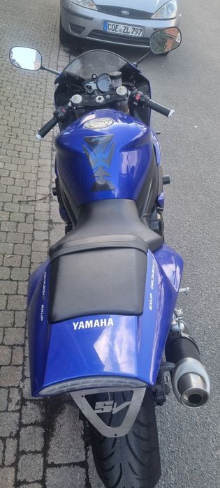 Yamaha r1 1000cm3