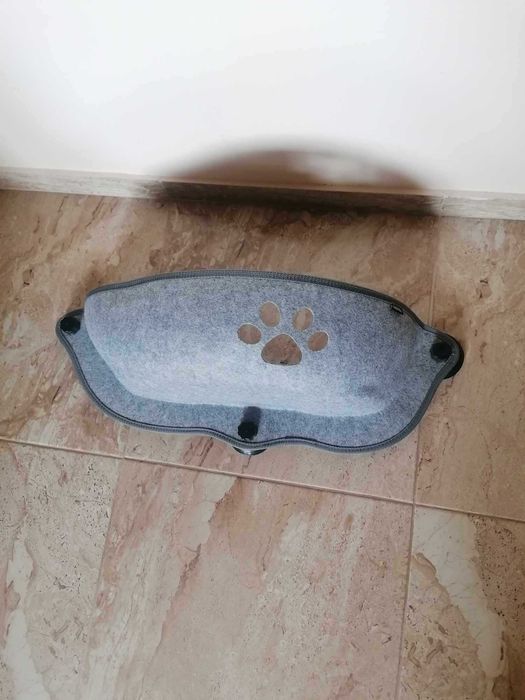Легло за котки за прозорец 70 / 26 / 26 см.