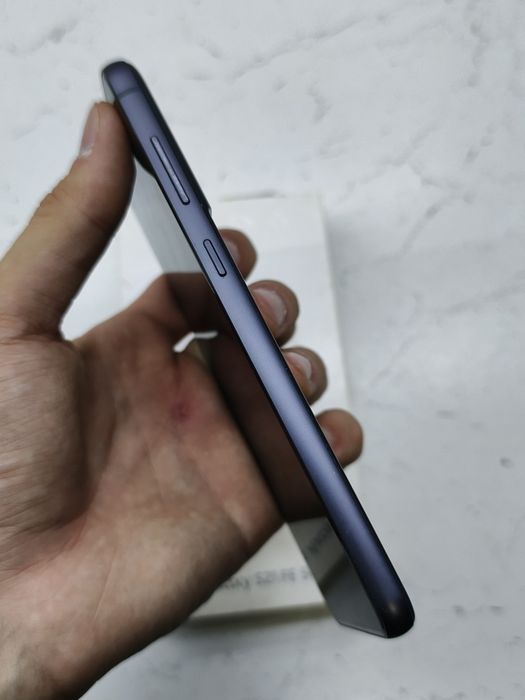 Samsung S21 FE Sotlad