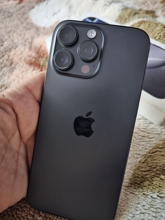 Vand/schimb iPhone 16 Pro Max...liber de rețea
