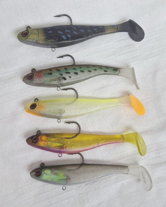 Swimbait-uri, năluci moi Truscent Easy Catch, 12cm, 30gr, gata echipate, cu acțiune unică de înot prin vibrație și o mișcare oscilantă la scufundare.