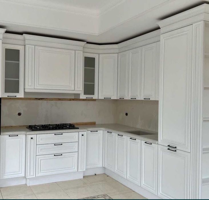 Кухонный мебел .