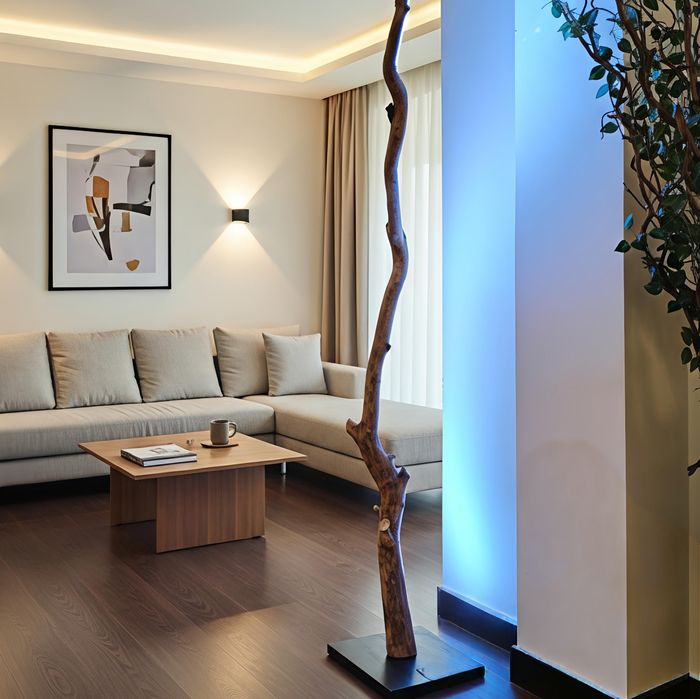 Lampa din lemn natural