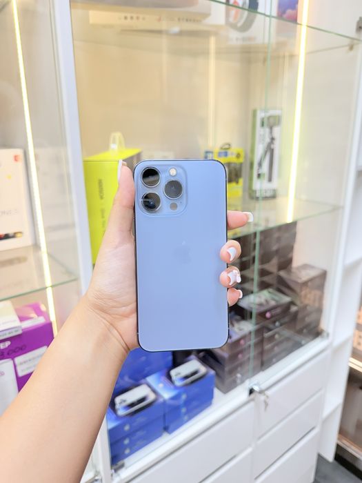 Продам iphone 13 pro