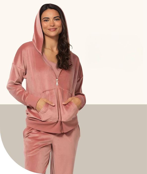 Мягкий женский спортивный костюм «Felina»