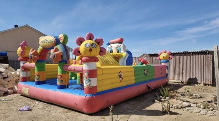 Большой одноэтажный Батут Утёнок в аренду 15.000