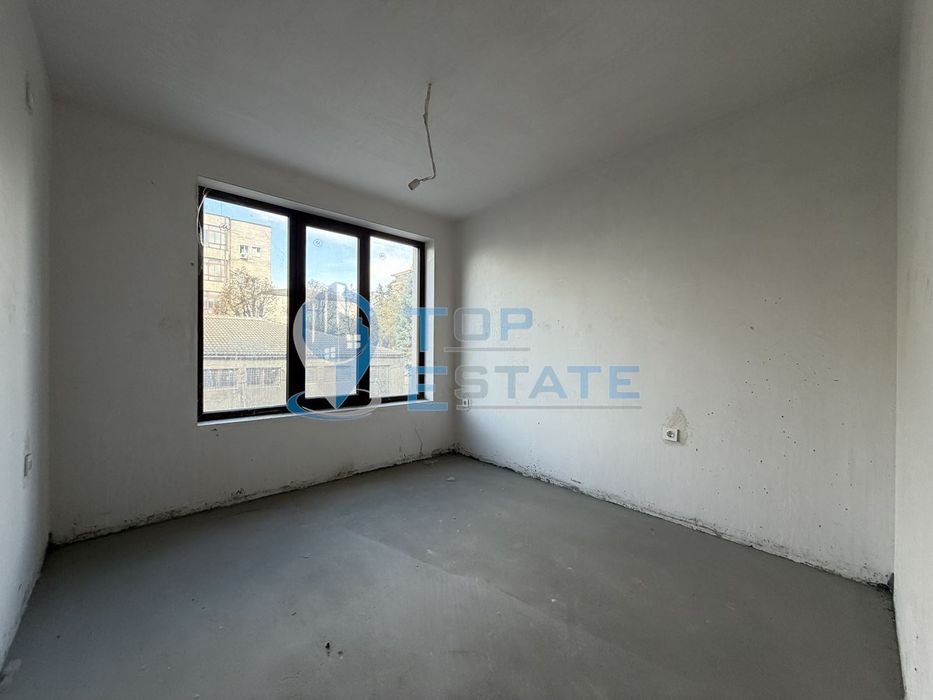 Продава се Четиристаен апартамент в Велико Търново, Бузлуджа - 135 кв.м за 1297 €/кв.м - Снимка #5