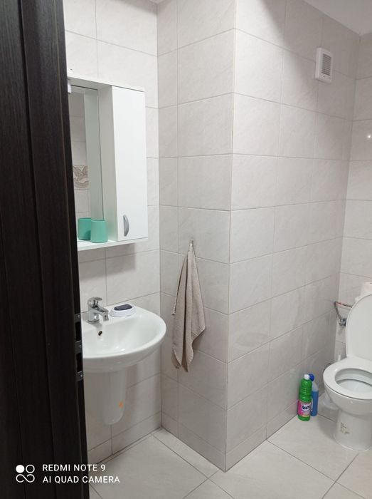 Vând apartament cu doua camere