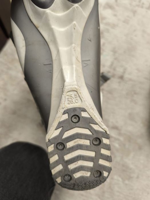 Vând clăpari Atomic