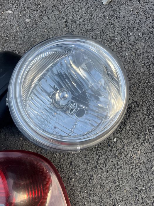 Фар Jeep Cherokee 2006