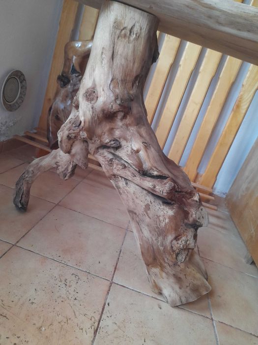 Se vinde suport lavoar !