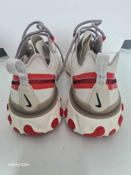 Кроссовки Nike, состояние отличное