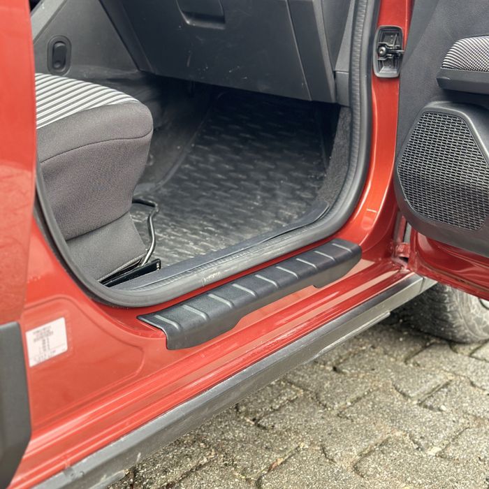 Protectii praguri Dacia Jogger , fata spate