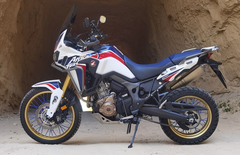Honda crf 1000L   4300km.