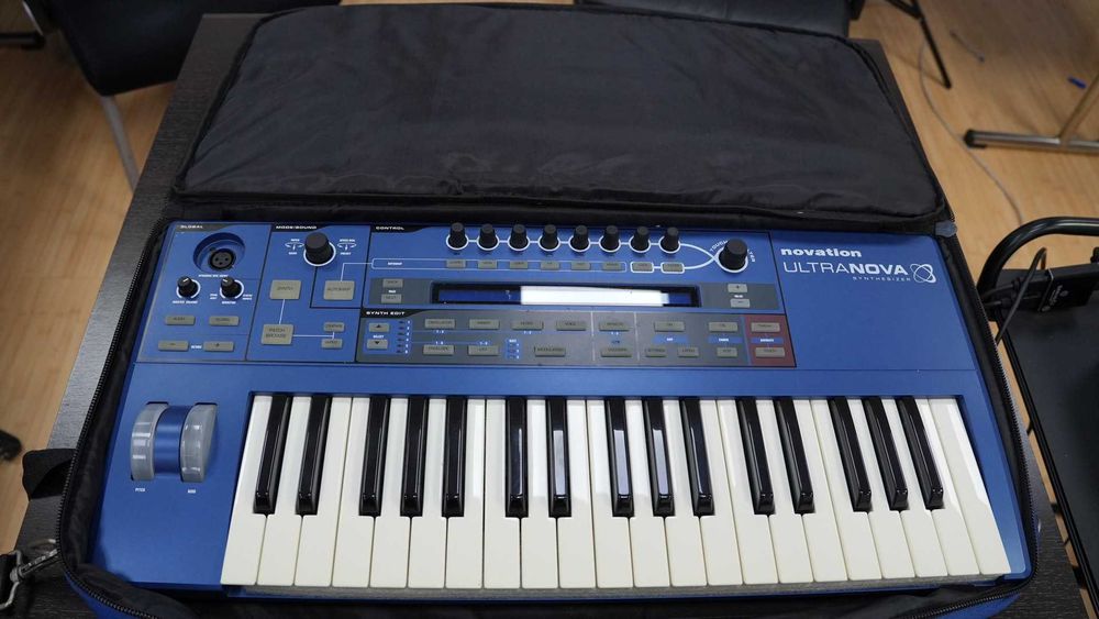 Novation Ultranova – Sintetizator profesional