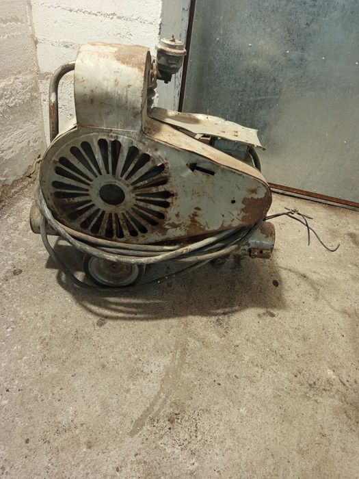 Воздушный компрессор