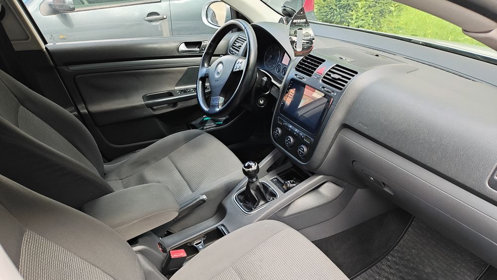 Vând vw Jetta 19 TDI