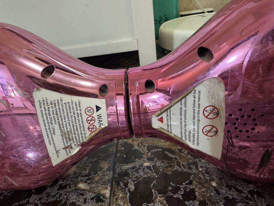 Hoverboard roz , functioneaza impecabil