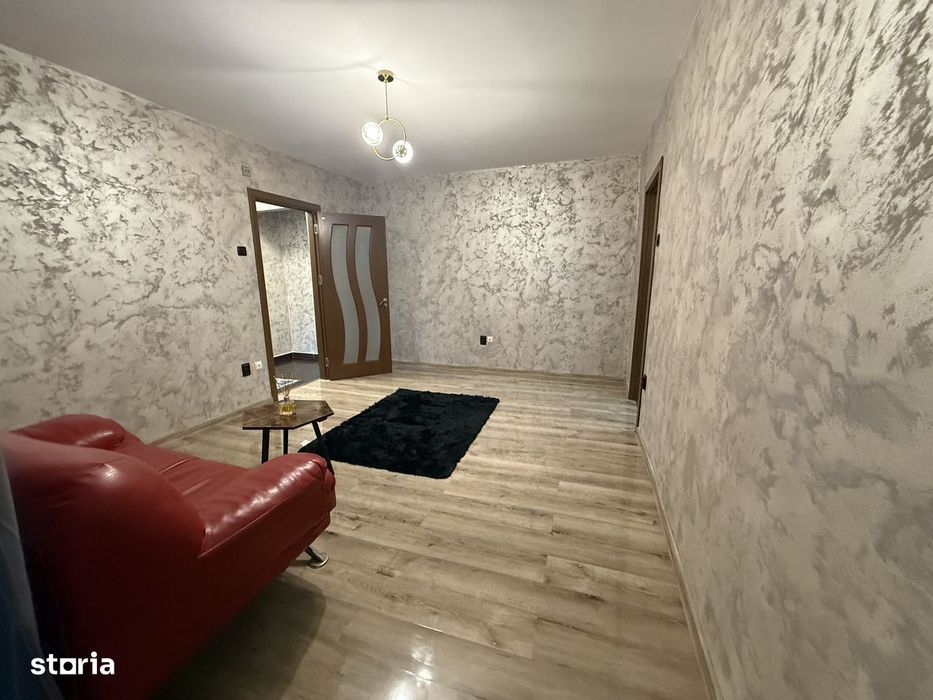 Apartament 3 camere etaj 1/4 Calea Severinului