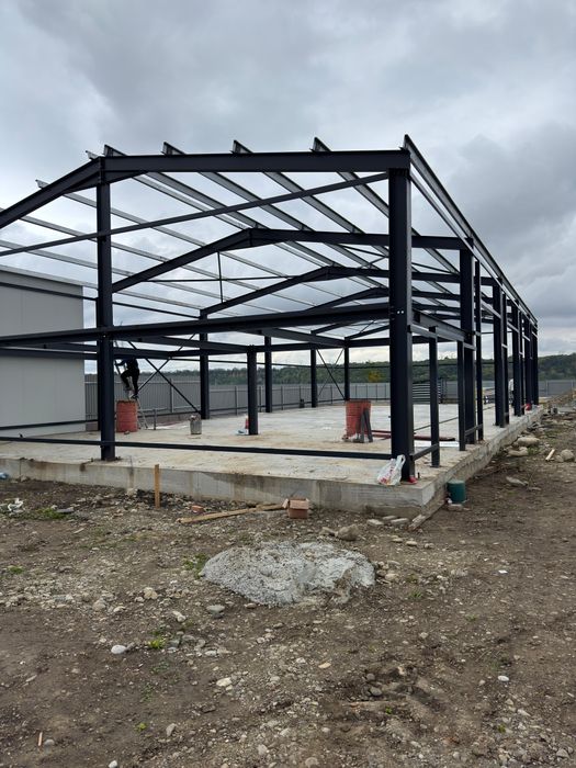 Vând structura metalica 12x30x5