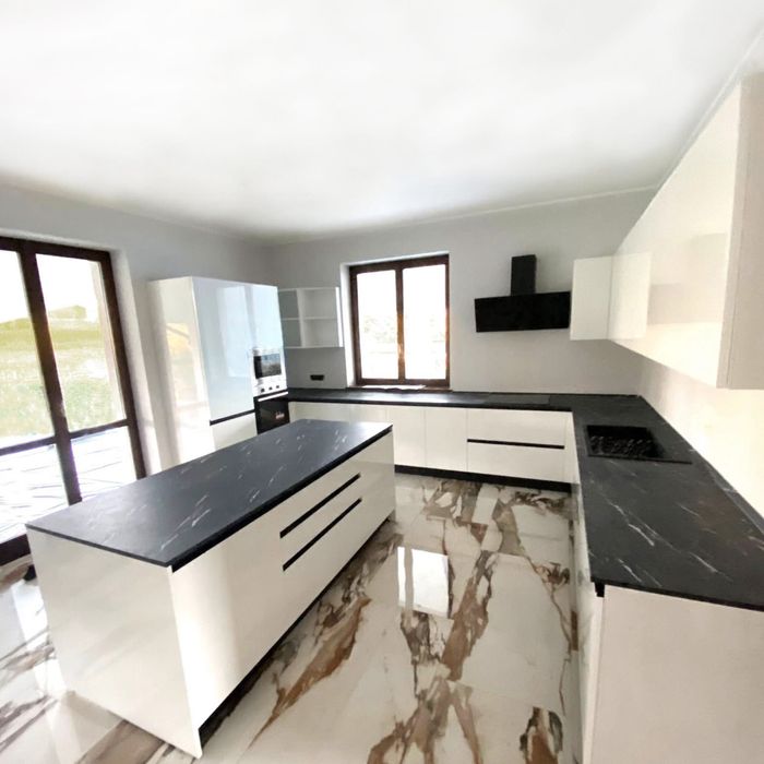 Bucatarii pe comanda pret producator