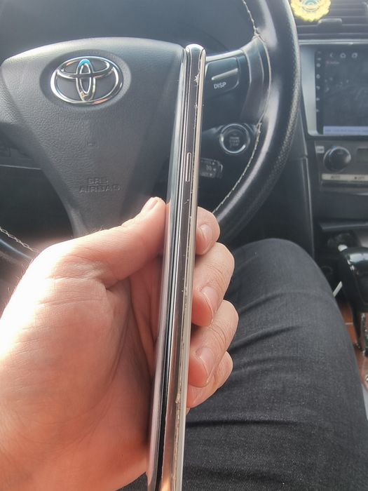 Samsung s8 в хорошем состоянии